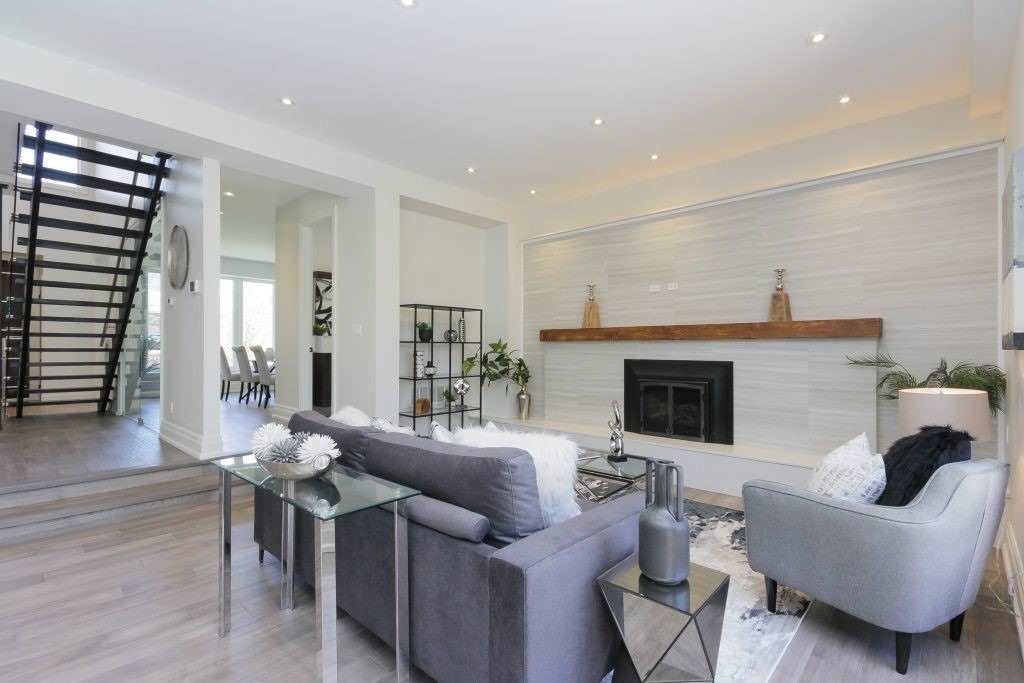 64 Larwood — rendering 4