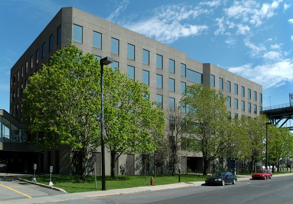 25 Lafayette, Longueuil