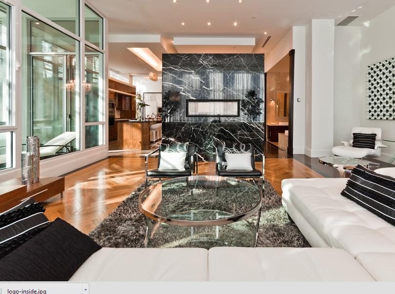 215 Redfern living room